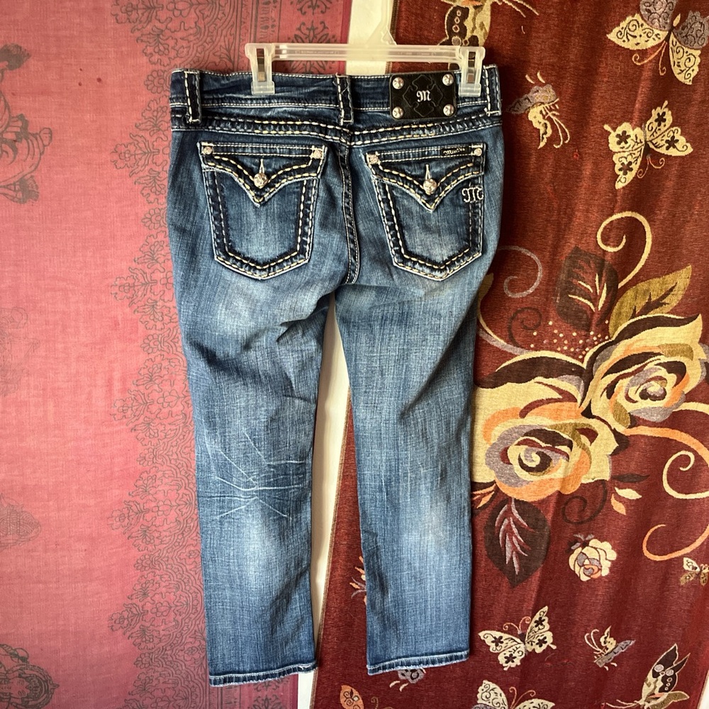 Buckle exclusive cropped Miss me jeans